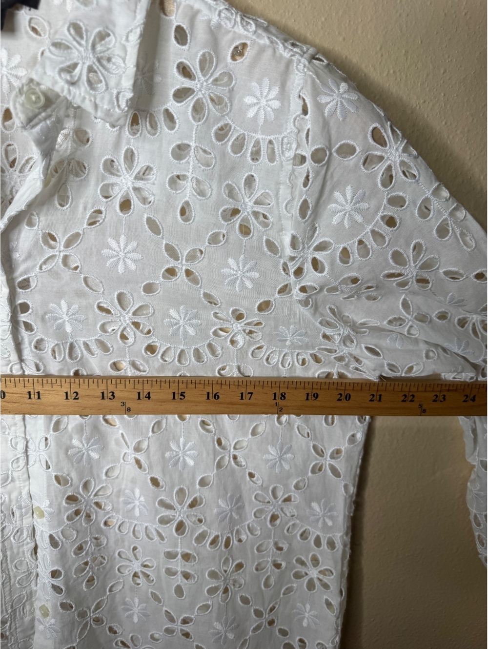 J.Crew Womens Size 12 White Eyelet Embroidered Button Up Shirt Blouse - Picture 5 of 6